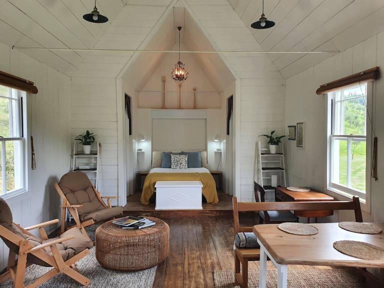 Cabin Russell