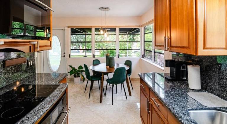 Fully equipped beautiful vacation home with grill, garden & patio | Good for workation | Pets are welcome — photo 4