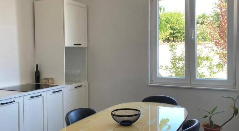 Holiday apartment with terrace — photo 4