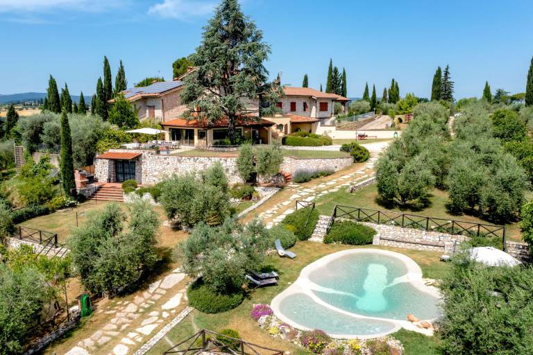 Kinderfreundliche Villa mit Garten, Terrasse und Sauna | Panoramablick