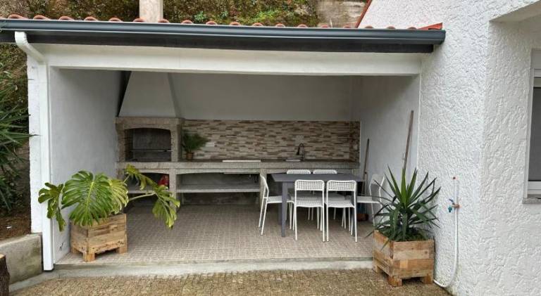Vacation home with grill, pool & terrace | Perfect for remote work — photo 3