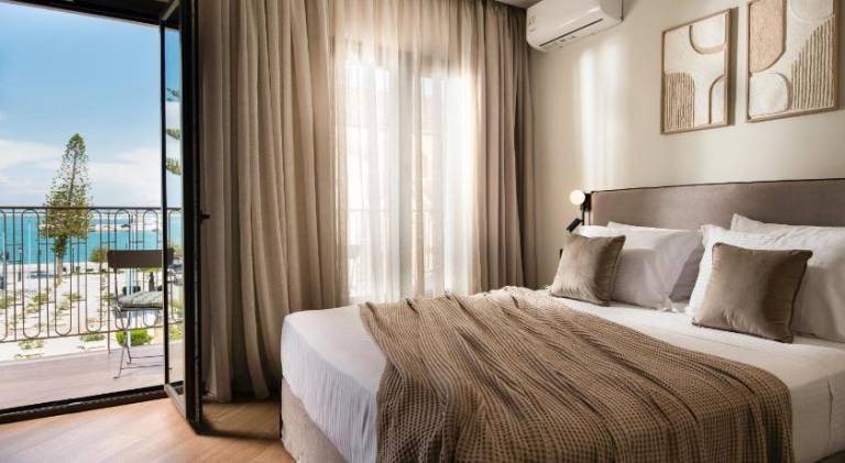 Astarte Villas - St Dionisios Apartment & Suite in Zakynthos