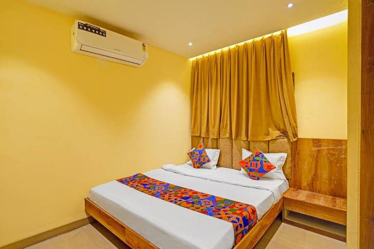 FabHotel Shri Shubh Palace