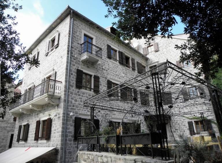 Bed & Breakfast  Kotor
