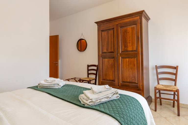 Nice holiday apartment with pool, garden & grill | Garden view | Pet-friendly — photo 2