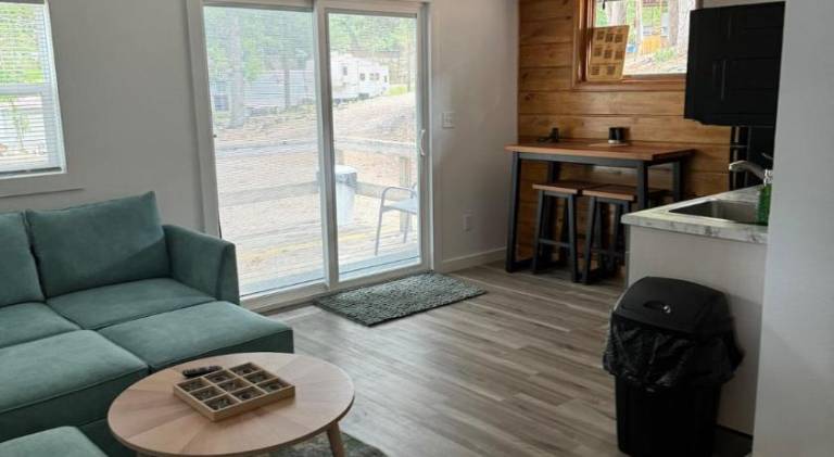 Pleasant house | Dogs allowed in Green Bay, MO