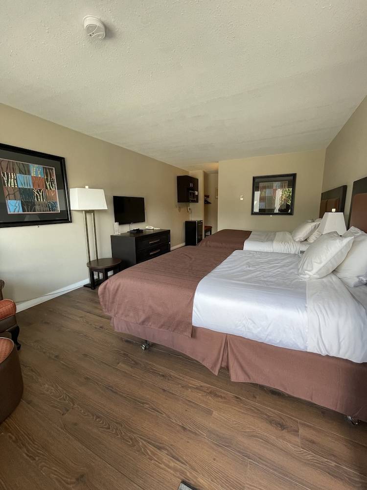 Motel Golden