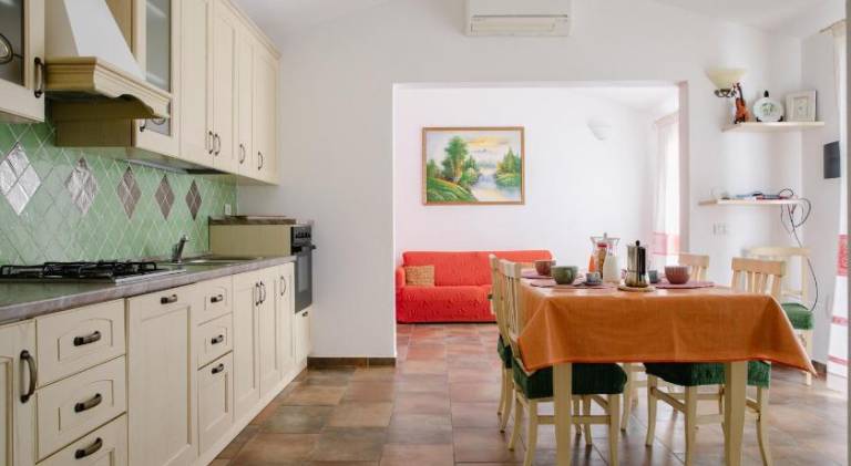 Nice vacation home with patio, grill & garden | Pets allowed — photo 3