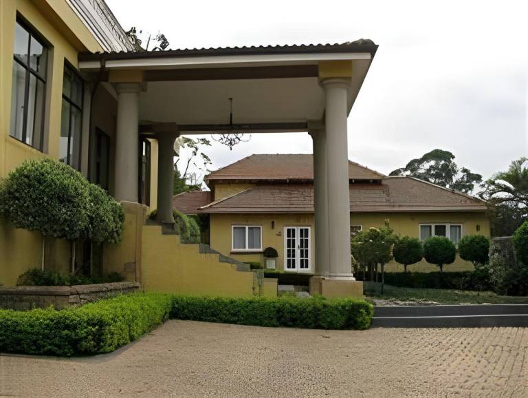 Edens Guest House