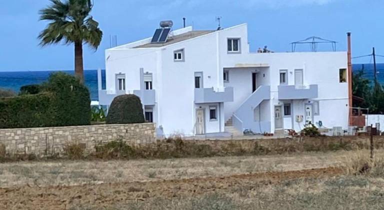 House with garden & patio in Agios Nikolaos