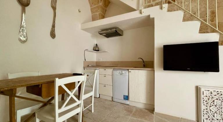 Serviced apartment with patio | Pets allowed — photo 4