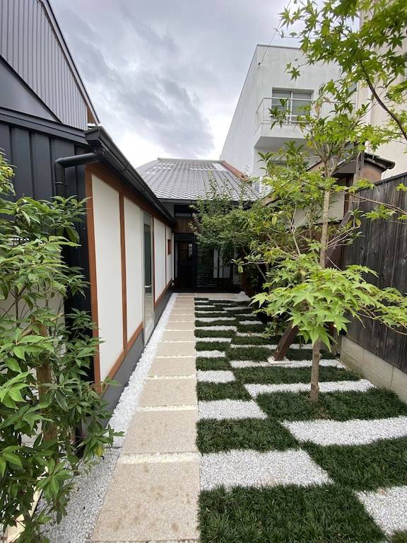 House Sasayacho 3-chome