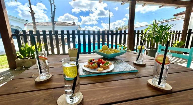 Fully equipped house with BBQ, terrace & private pool | Perfect for remote work | Pets are welcome — photo 4
