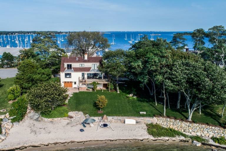House  Groton Long Point