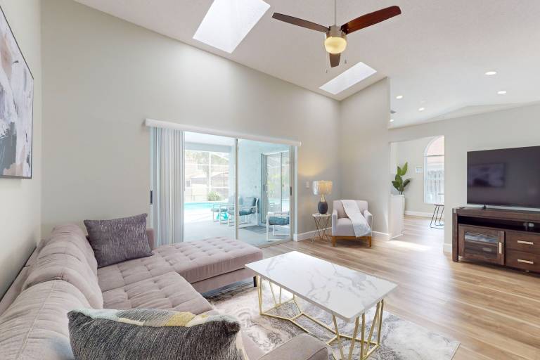 House Four Corners