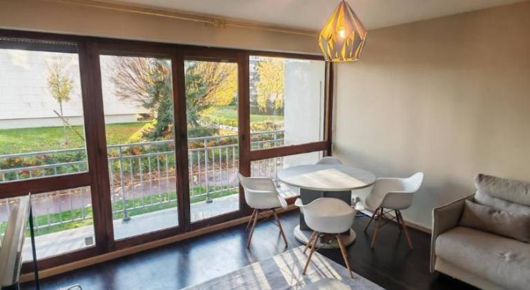 Lovely holiday apartment | Pets allowed in Versailles