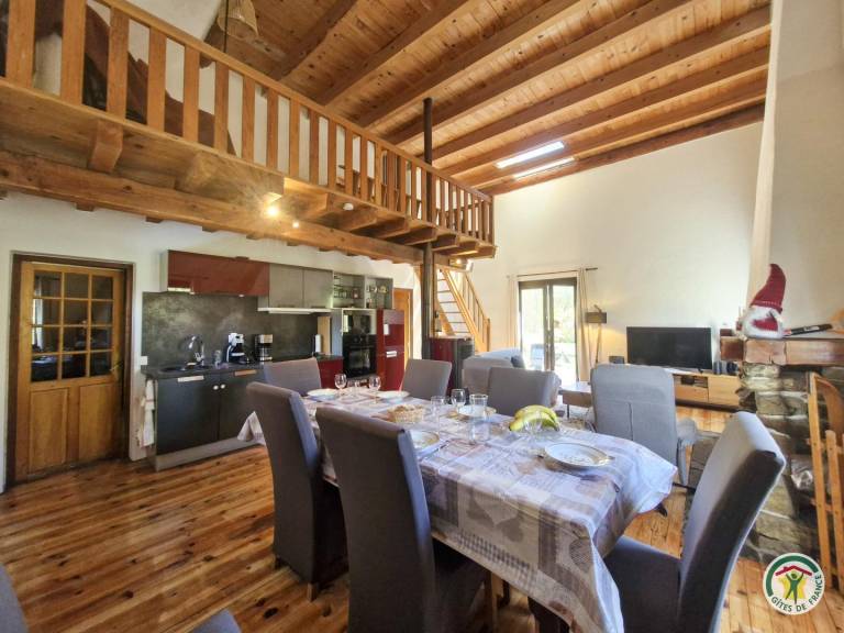 Gite with barbecue, yard & patio | Next to the ski | Pet-friendly — photo 4