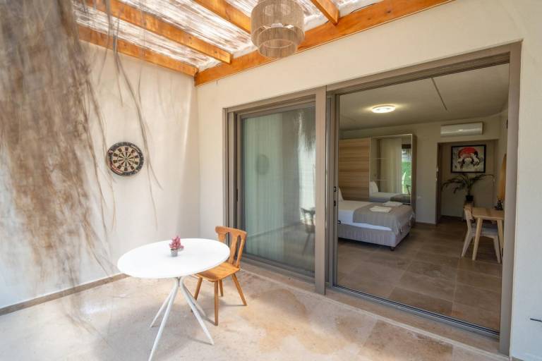 House with grill, pool & garden | Water view | Good for workation — photo 2