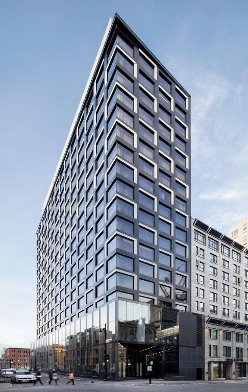 Hotel Monville in Montréal, QC