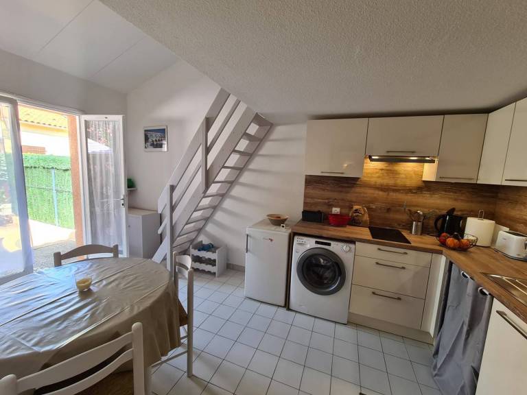 Cozy Studio Loft with Pool, Terrace & Parking - Sleeps 4 - Near Beach & Village in Argelès-sur-Mer — photo 5