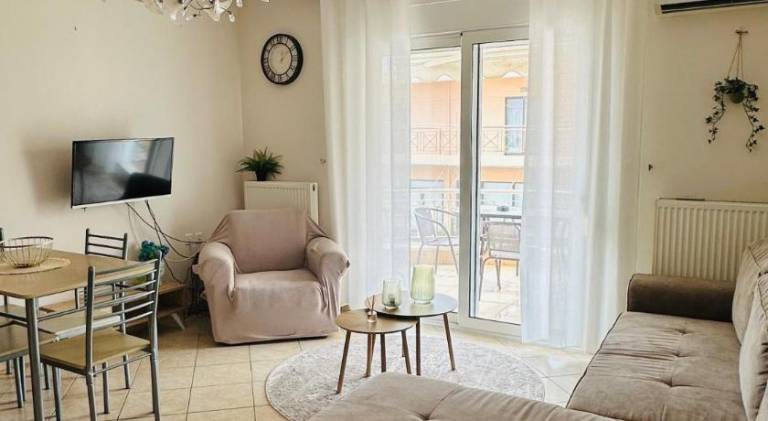 Holiday apartment with patio — photo 2