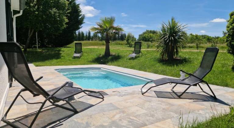 Vacation home with pool | Dogs allowed — photo 3