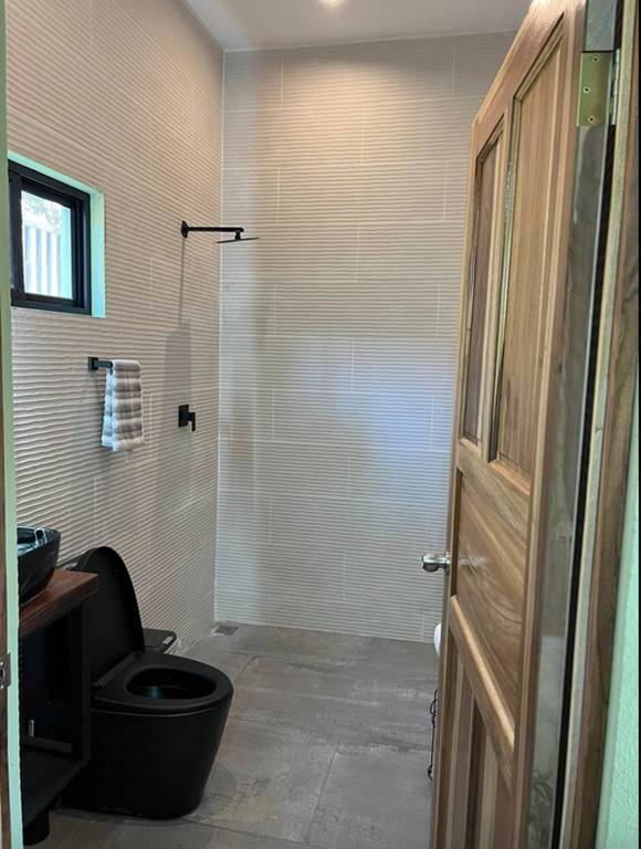 Family-oriented vacation home with pool & barbeque | Pets allowed — photo 5
