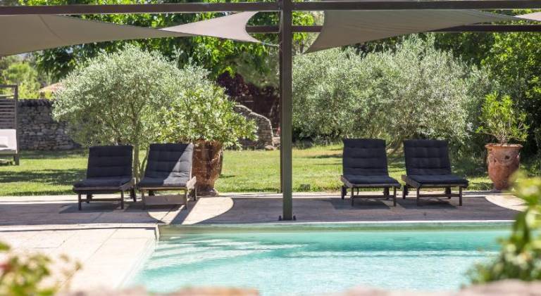 Vacation home with pool in Gordes