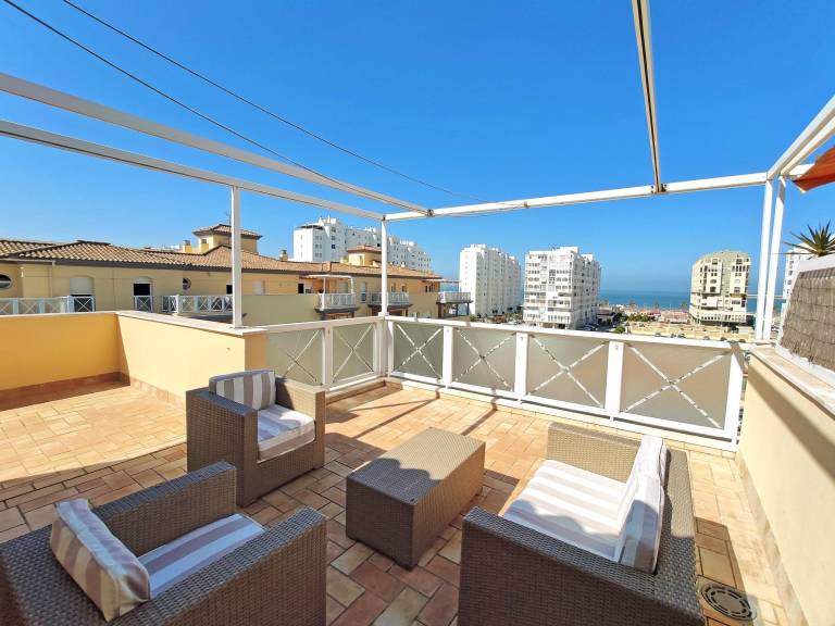 Apartment with patio & pool | Sea view — photo 4