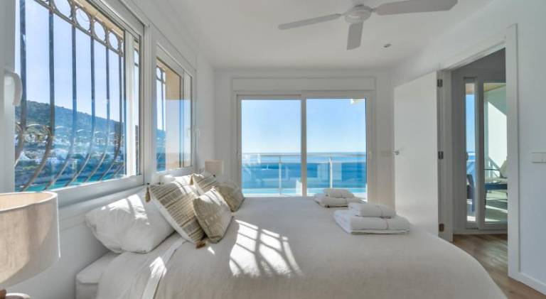 Pleasant house with pool | Close to the beach | Pets are welcome — photo 2