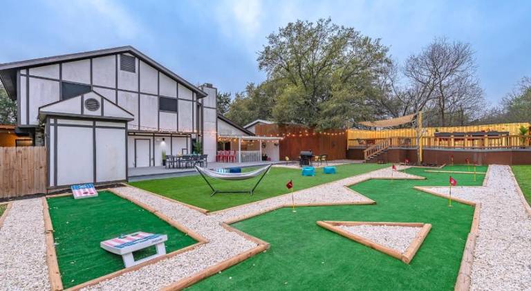 Vacation home with pool | Suitable for remote work | Pet-friendly in San Antonio, TX