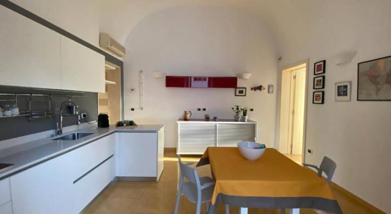Rental apartment with 1 room for 4 persons in Bari