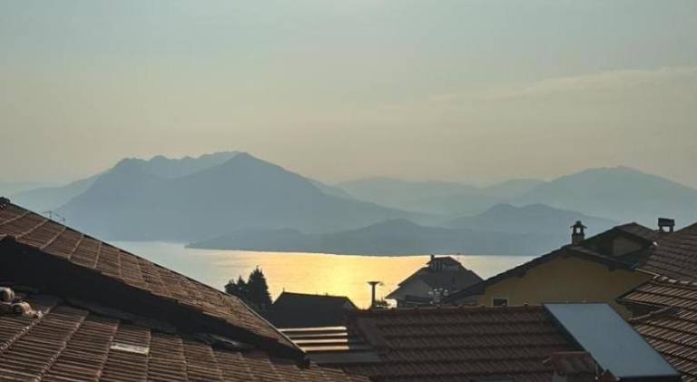 Apartment with patio & garden in Baveno