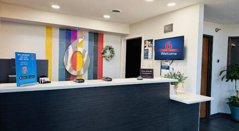 Motel 6 Elkhart, IN — photo 3