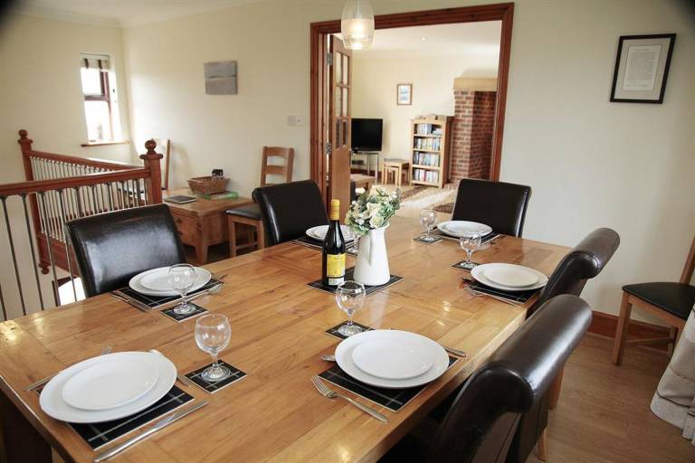 Fully equipped cottage with garden & barbeque | Pets allowed — photo 2