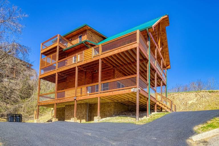 Children-friendly wonderful cabin with private pool & terrace | Pets are welcome — photo 3