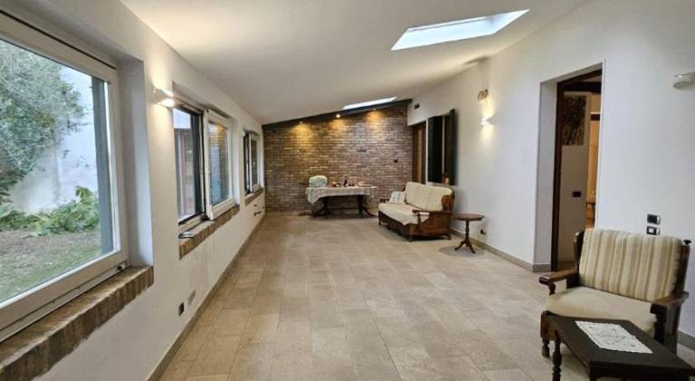 Villa with yard & patio — photo 3