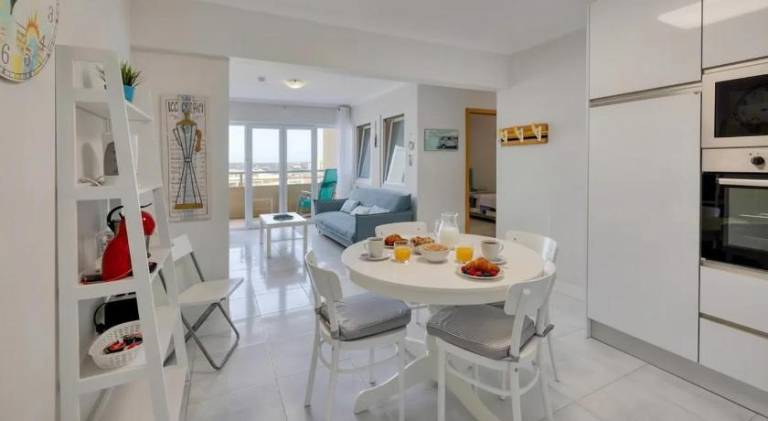 Fully equipped holiday apartment with pool | Next to the beach | Dogs allowed — photo 2