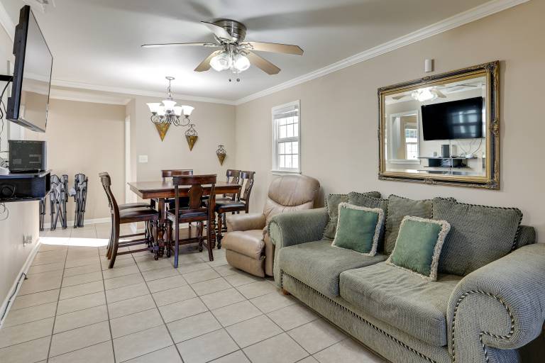 2 Mi to Downtown Savannah: Dog-Friendly Home! — photo 4