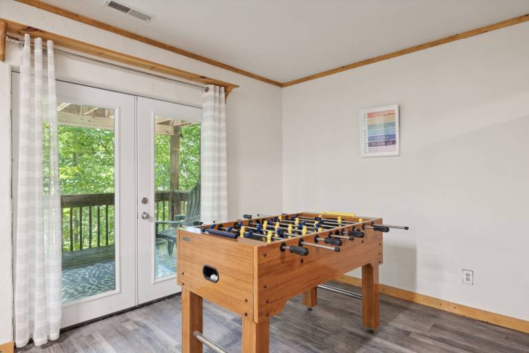 House with pool, hot tub & BBQ — photo 4