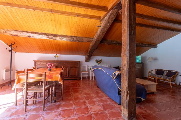150 m² Ground-Floor Apartment with Mountain View, Private Terrace & Wi-Fi — photo 5