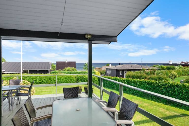 House with barbeque, yard & patio | Sea view — photo 2