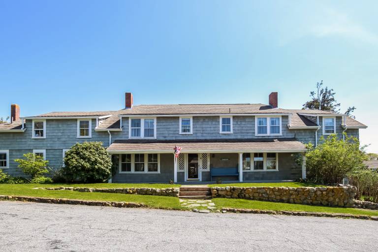 House Hyannis