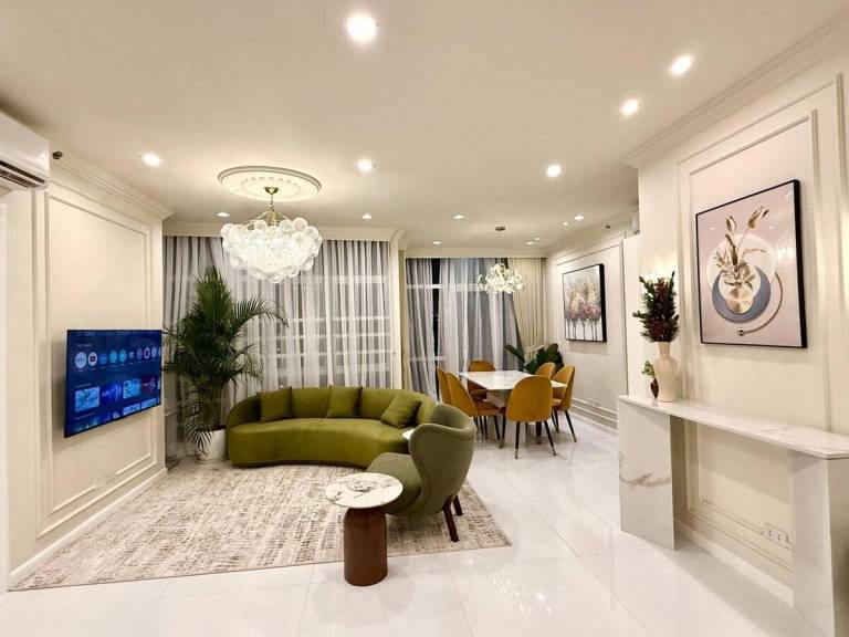 Vacation home | Pet-friendly in Makati