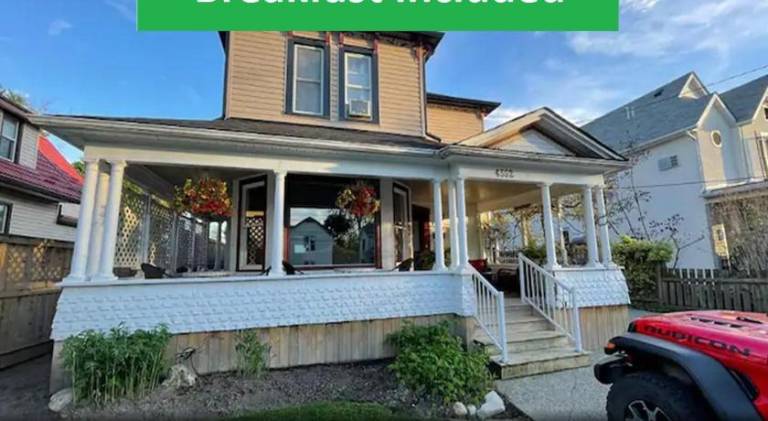 House with 4 rooms for 10 persons in Niagara Falls, ON
