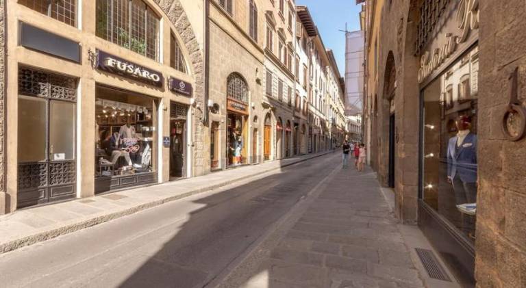 Apartment with hot tub | Near Florence Cathedral — photo 4