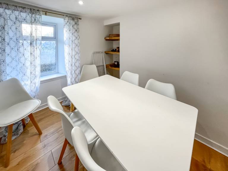 Cottage with garden | River view — photo 4