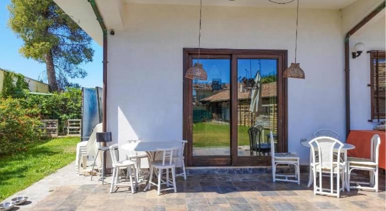Beautiful house with patio & yard | Pets are welcome — photo 5