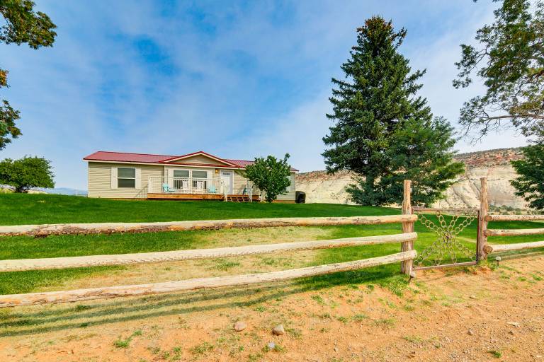 Ranch House in Boulder Gateway to Nearby Parks