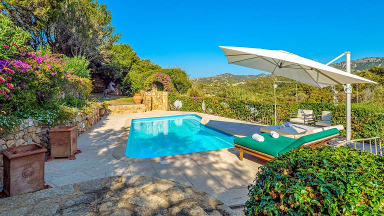 Family-oriented beautiful villa with yard, BBQ & private pool | Close to the beach | Pets are welcome — photo 3